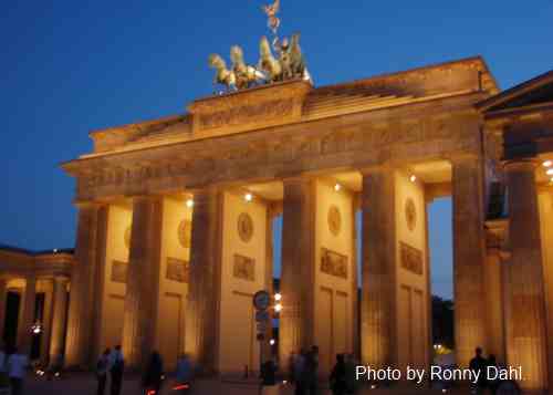 Brandenburg Gate by night, Berlin